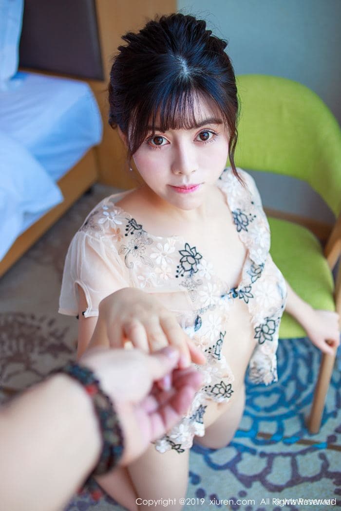 [XiuRen秀人网] 2019.05.06 No.1429 白甜 美胸 软妹-像素点
