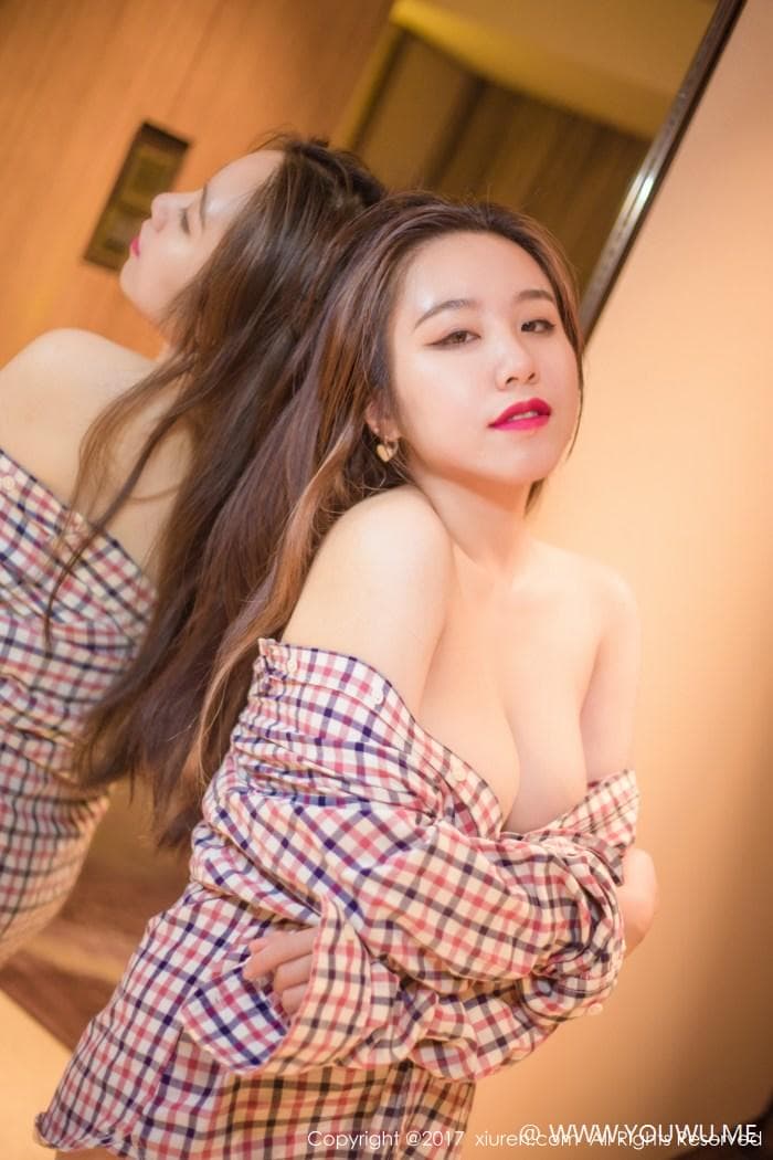 [XiuRen秀人网] 2017.09.28 No.823 吃白菜的vi菜菜-像素点