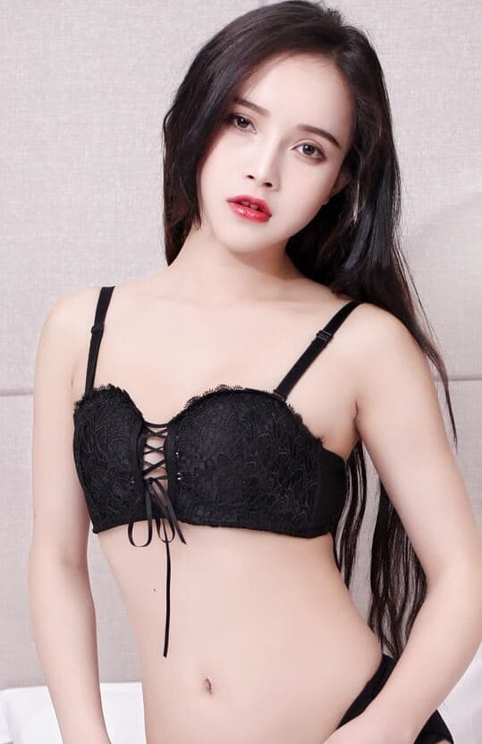 [XiuRen秀人网] 2018.06.12 No.1041 小羽 护士服 黑丝