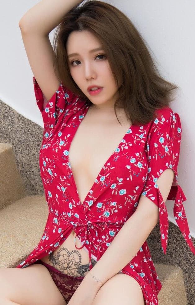 [XiuRen秀人网] 2018.12.24 No.1284 黄楽然 美胸 外拍