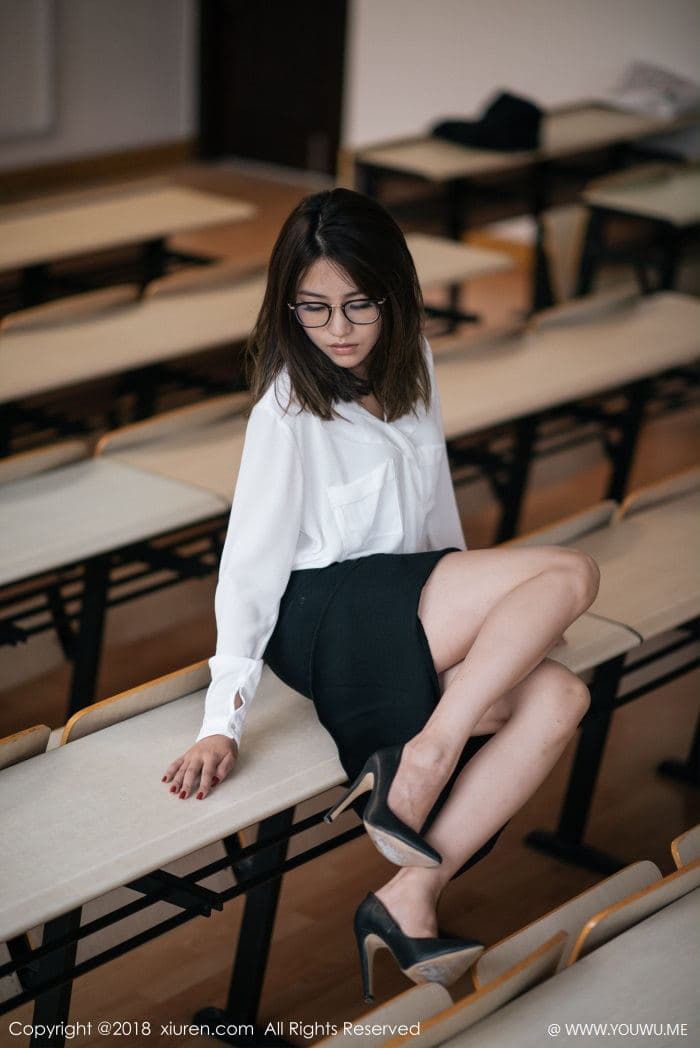[XiuRen秀人网] 2018.12.14 No.1267 许诺Sabrina 教师 制服-像素点