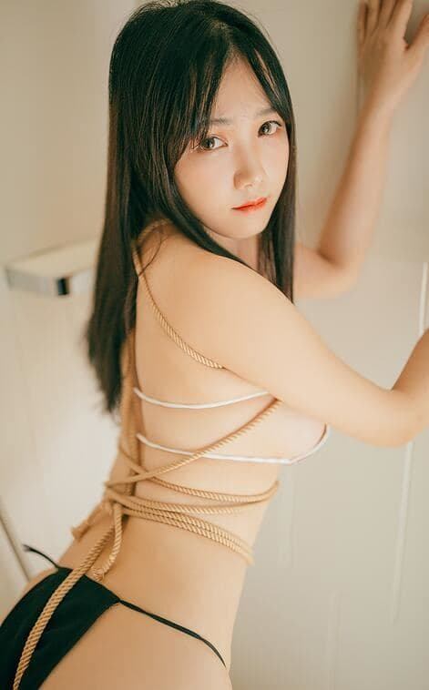 [XiuRen秀人网] 2018.10.18 No.1199 徐微微mia 捆绑 美胸