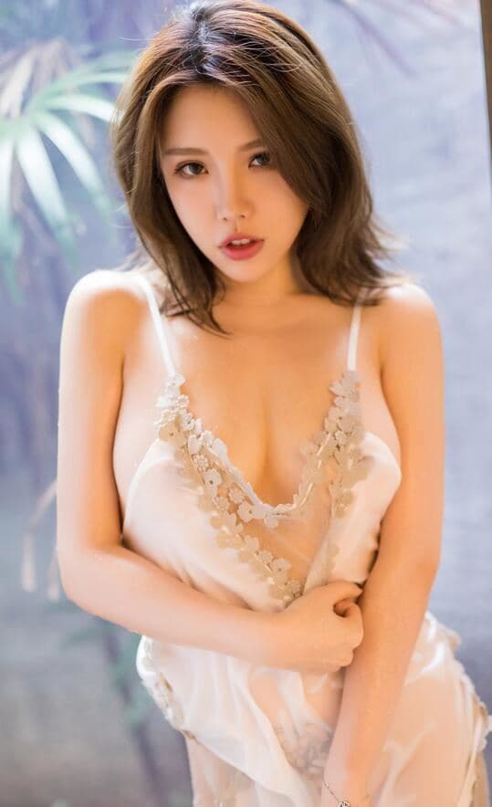 [XiuRen秀人网] 2018.08.28 No.1137 黄楽然 美胸 吊裙