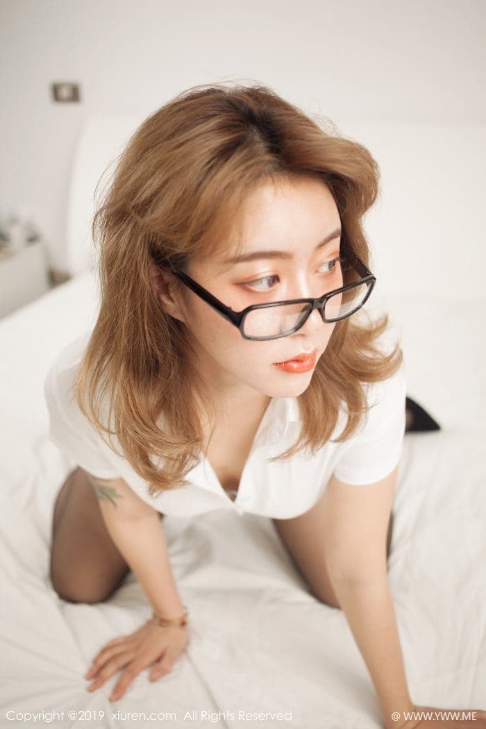 [XiuRen秀人网] 2019.01.03 No.1300 糯米NM 黑丝 制服-像素点