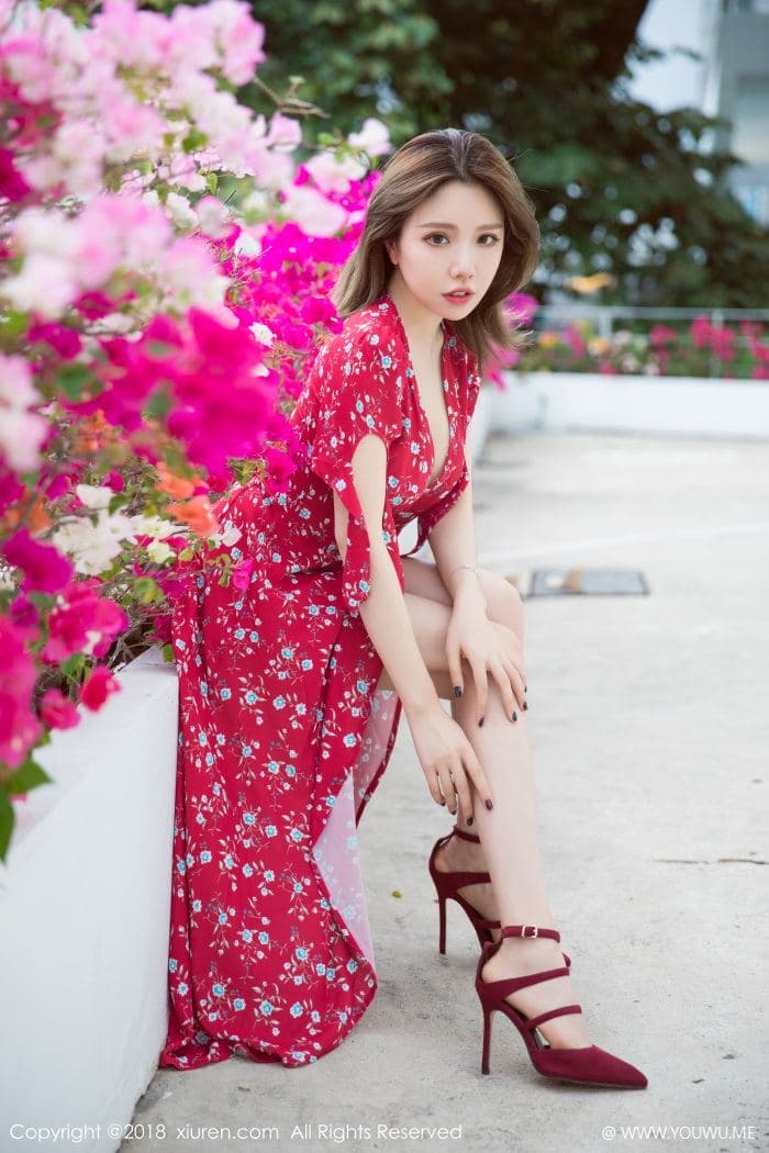 [XiuRen秀人网] 2018.12.24 No.1284 黄楽然 美胸 外拍
