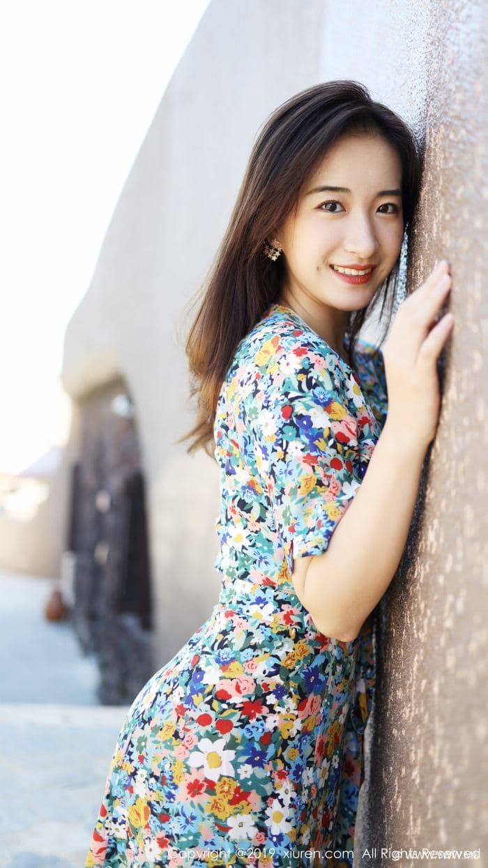 [XiuRen秀人网] 2019.08.23 No.1641 艺儿伢哟 新人 碎花裙