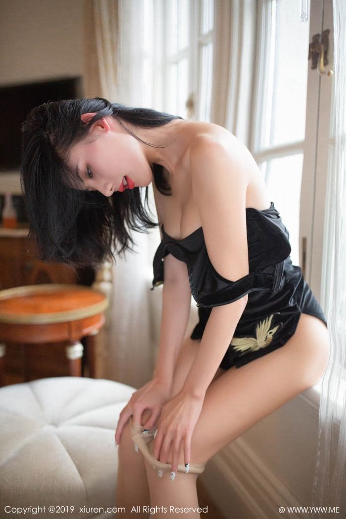[XiuRen秀人网] 2019.08.02 No.1592 就是阿朱啊 丝袜 旗袍-像素点