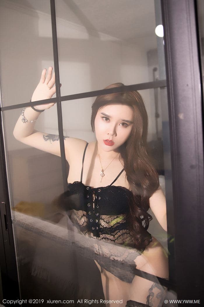 [XiuRen秀人网] 2019.06.25 No.1515 爱丽莎baby 网袜 内衣