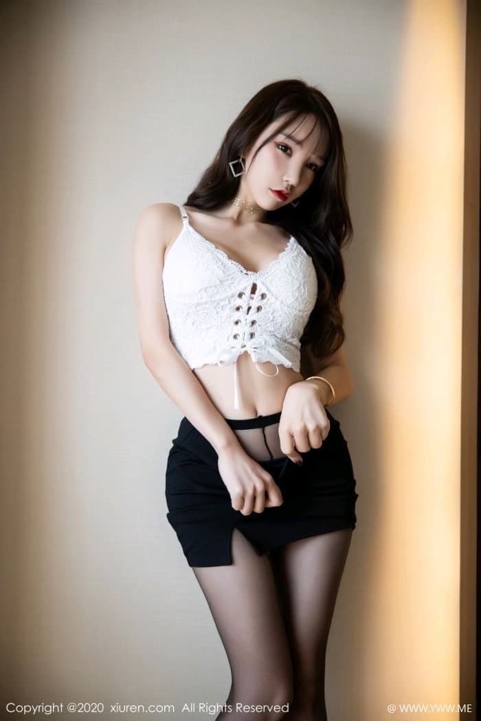 [XiuRen秀人网] 2020.01.06 No.1904 周于希Sandy 黑丝美腿
