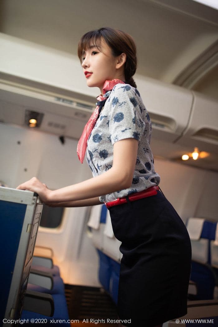 [XiuRen秀人网] 2020.04.30 No.2206 陆萱萱 空姐 黑丝
